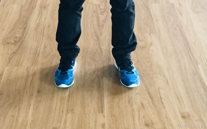 Nike Flyknit Lunar 3 kết hợp với quần jeans đen