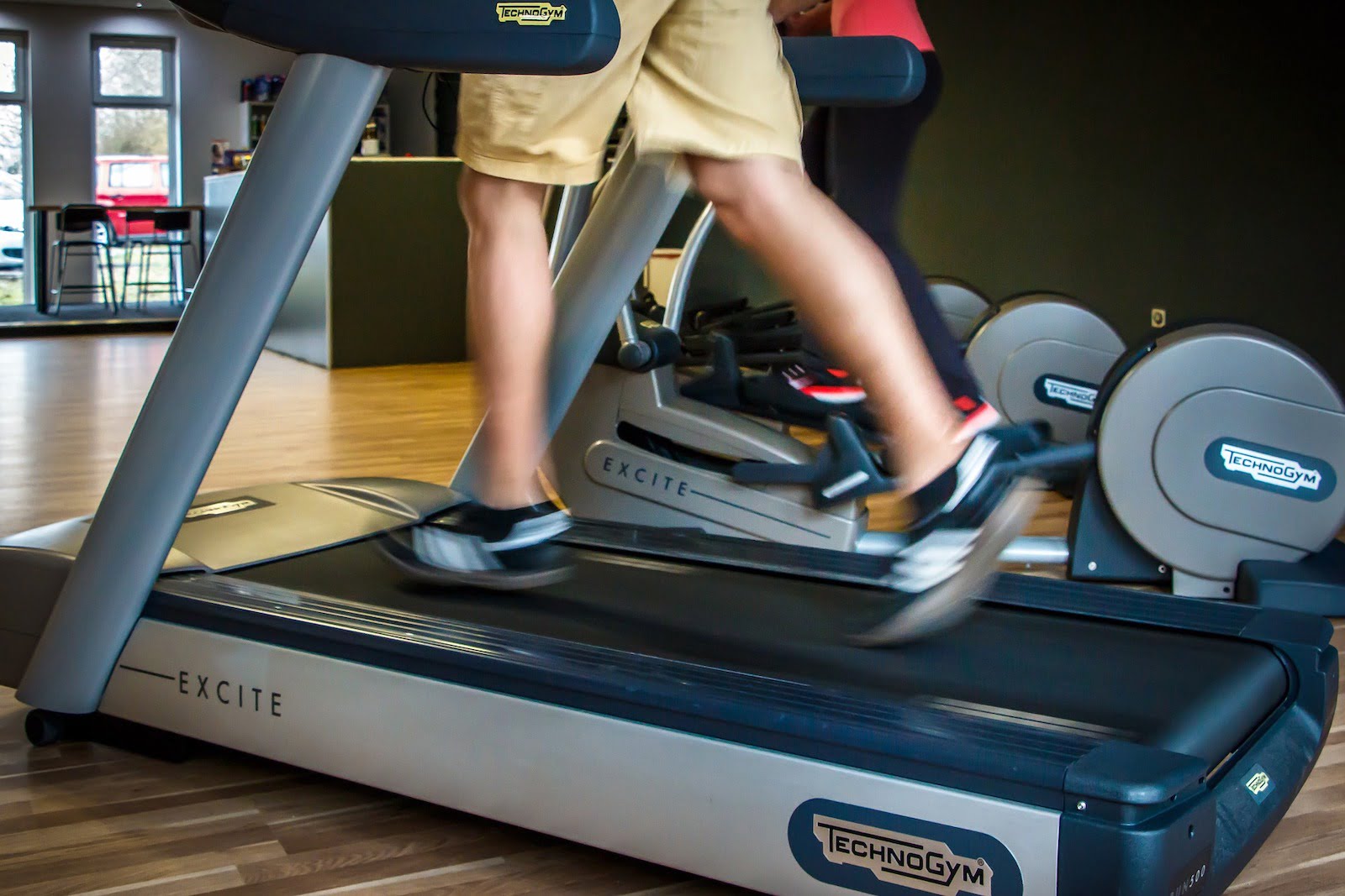Bi kịch trên máy chạy bộ treadmill - Đừng chủ quan kẻo ân hận - fitness treadmill