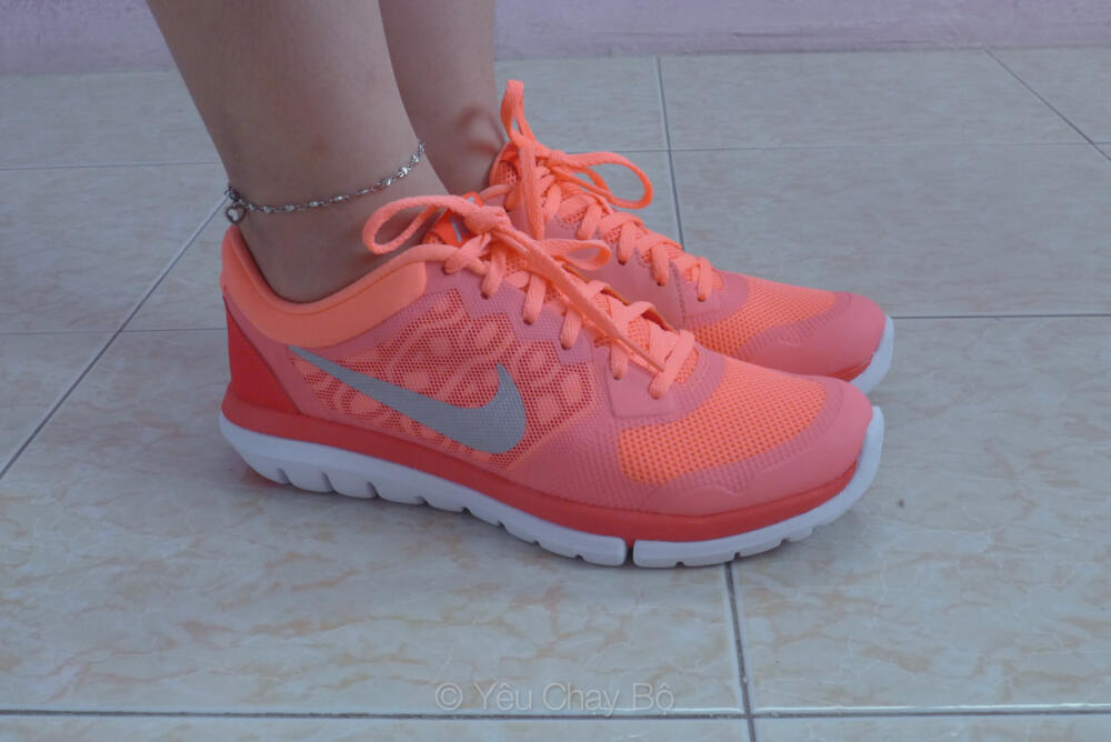 Nike Flex Run 2015 trên chân em gái