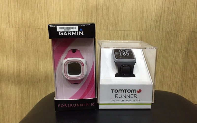 Chương trình quà tặng đầu xuân - Đồng hồ GPS TomTom Runner / Garmin Forerunner 10 - tomtom runner garmin fr10
