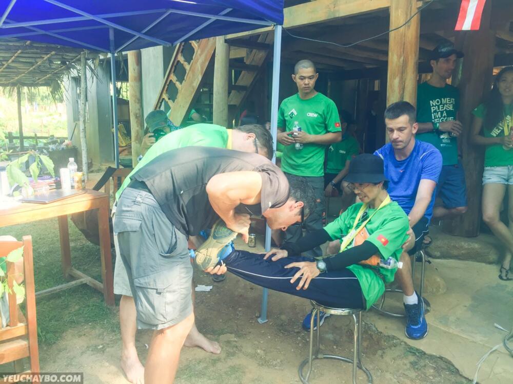Kí sự Vietnam Jungle Marathon 2017 - [Phần 2] Khi mọi nỗi đau đều đáng giá - ki su vjm 2017 46