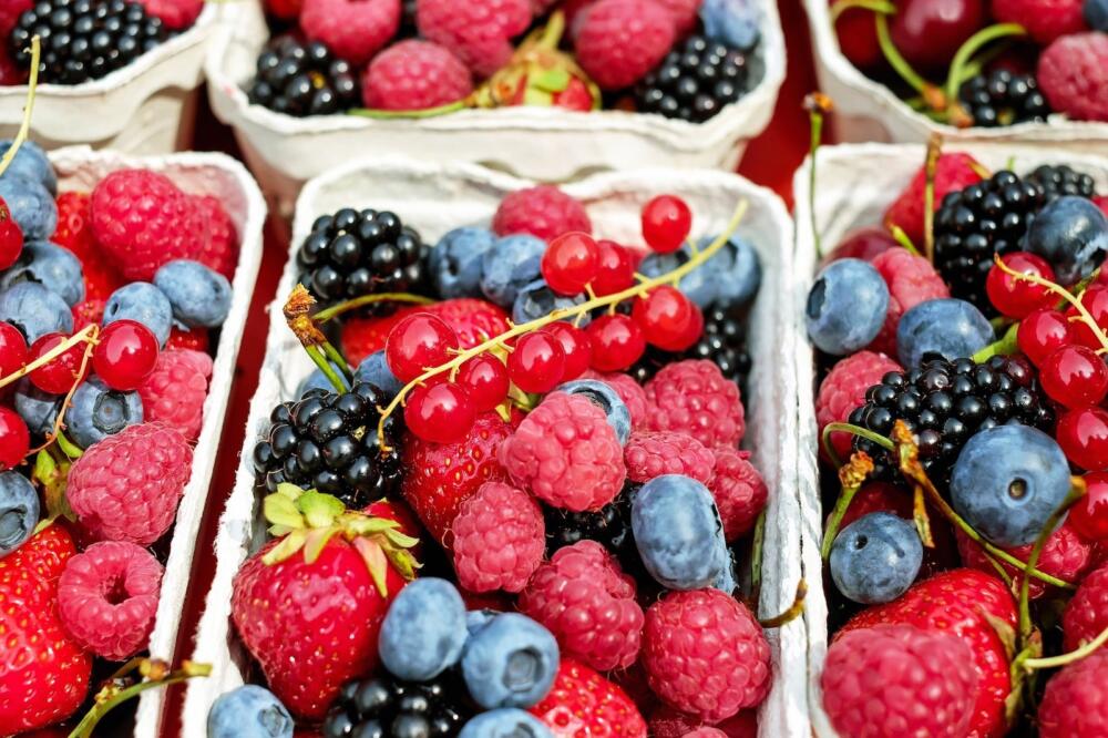 Chế độ dinh dưỡng trong giai đoạn Tapering trước thềm Marathon - trai cay berries
