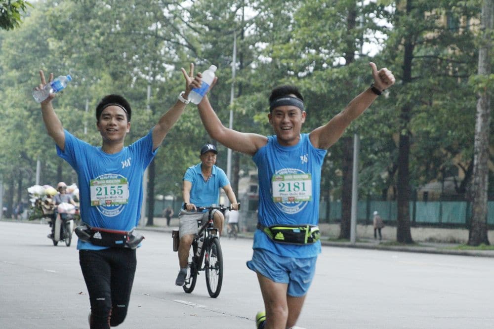 [QC] Thời trang 361° - Tiếp lửa đam mê “chạy bộ” cùng Hanoi marathon 2018 - thoi trang 361 tiep lua dan me chay bo cung hanoi marathon 2018 1