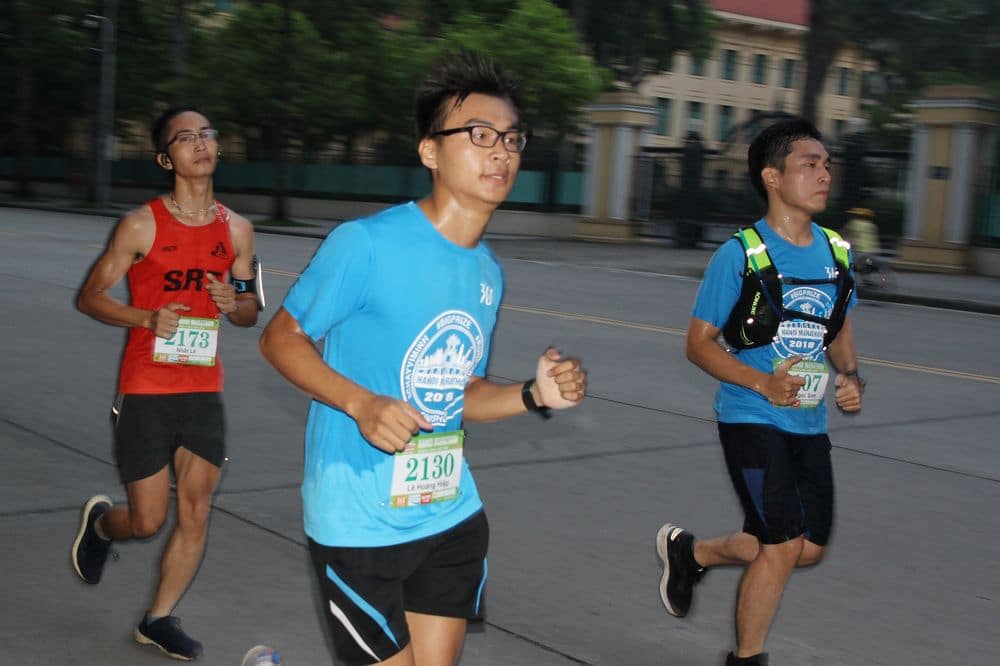 [QC] Thời trang 361° - Tiếp lửa đam mê “chạy bộ” cùng Hanoi marathon 2018 - thoi trang 361 tiep lua dan me chay bo cung hanoi marathon 2018 9