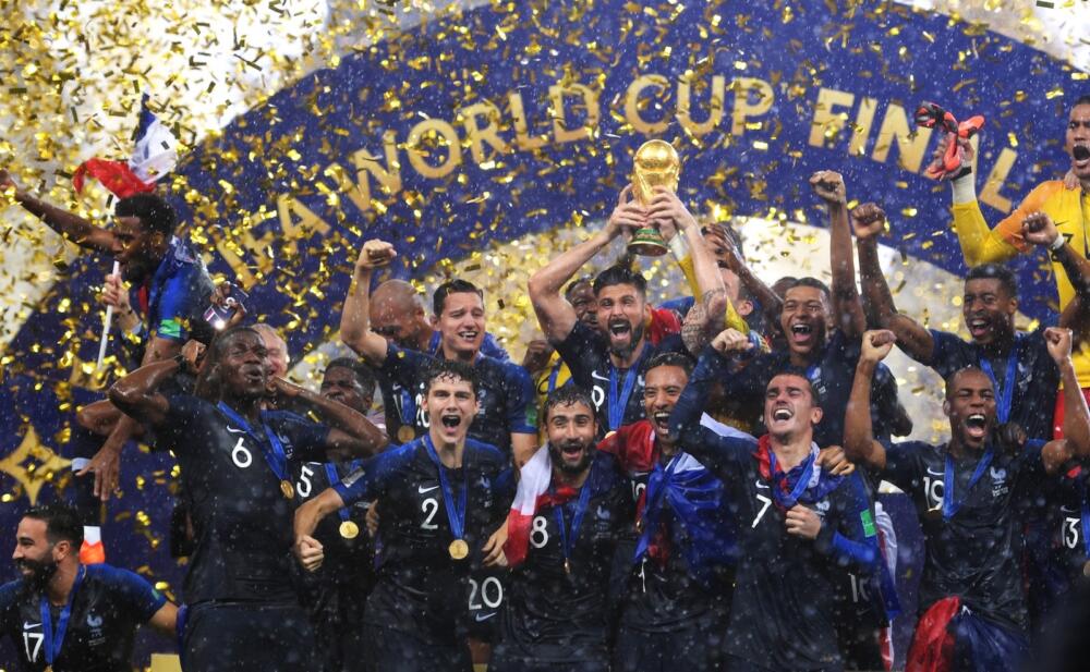 Tạm biệt World Cup 2018, tổng kết hoạt động hè - France champion of the Football World Cup Russia 2018