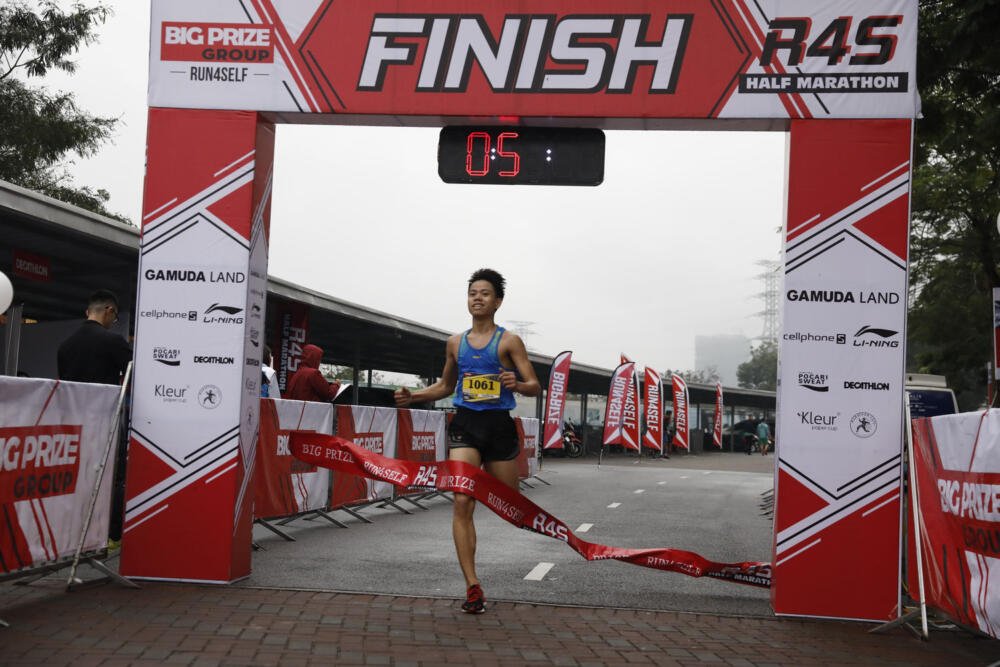 [QC]    Li-Ning với Run For Self Half Marathon 2019 - he 7 li ning dong run4self half marathon 2019