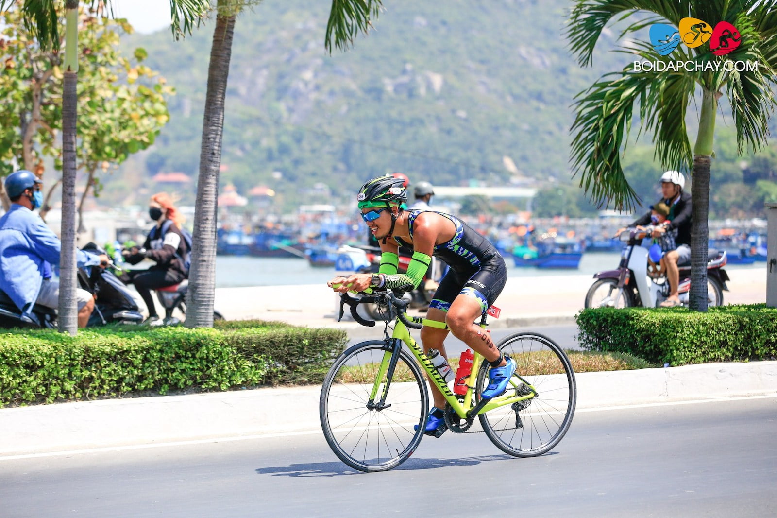 Kí sự Challenge Vietnam 2019 - [Phần 2] Tận hưởng biển êm, chịu đựng dốc đứng - challenge vietnam 2019 bike 3
