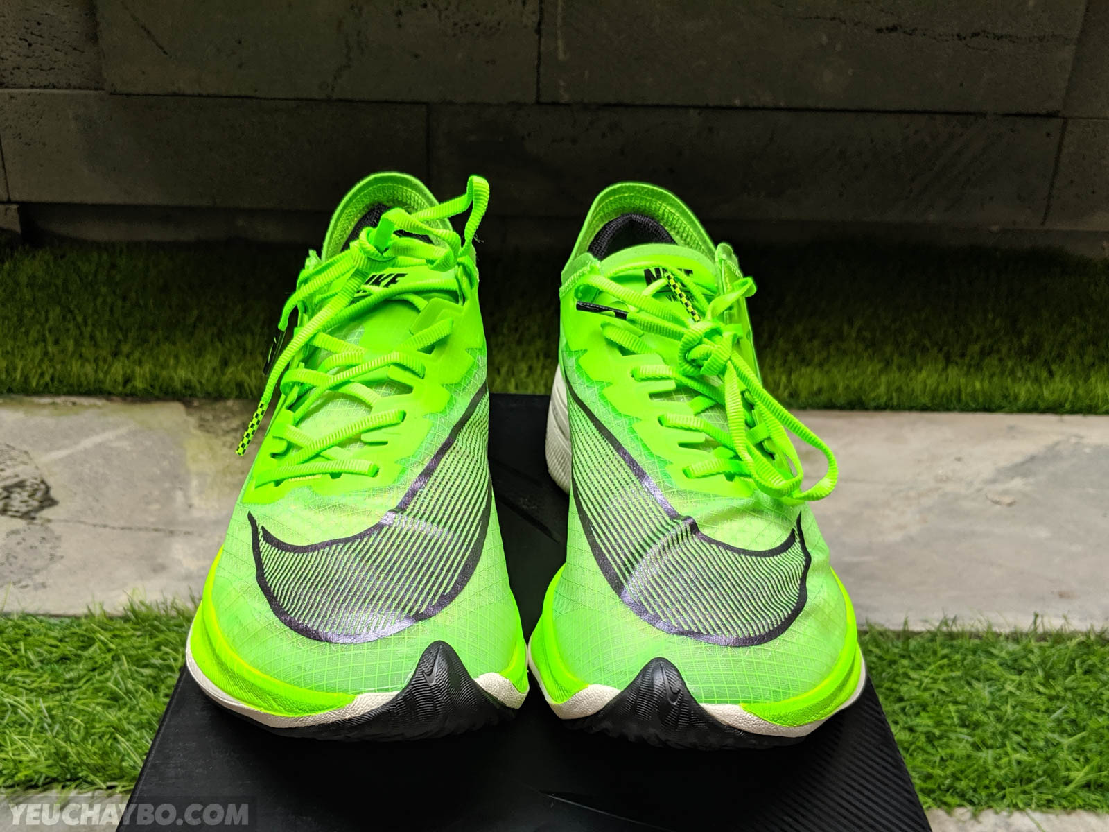 Trên chân Nike Vaporfly NEXT% - Êm hơn, nhẹ hơn, thoải mái hơn - tren chan nike zoomx vaporfly next percent 11