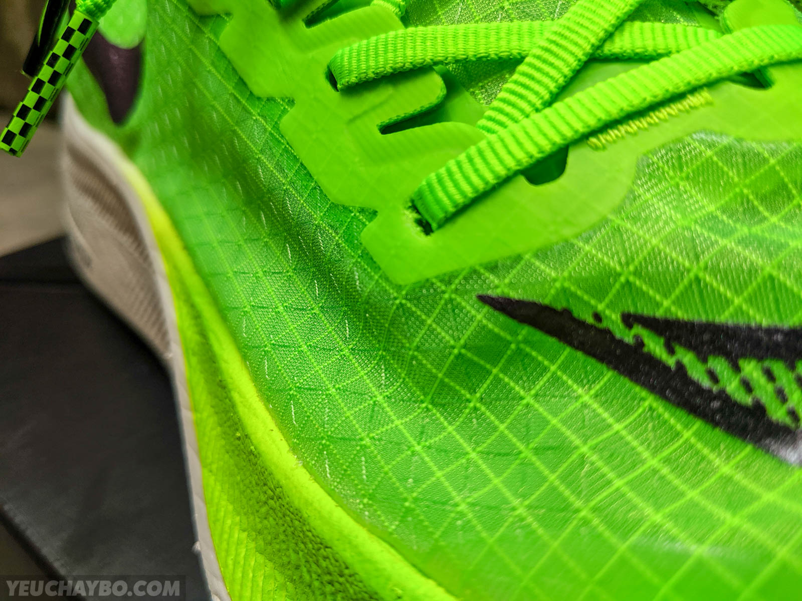Trên chân Nike Vaporfly NEXT% - Êm hơn, nhẹ hơn, thoải mái hơn - tren chan nike zoomx vaporfly next percent 16