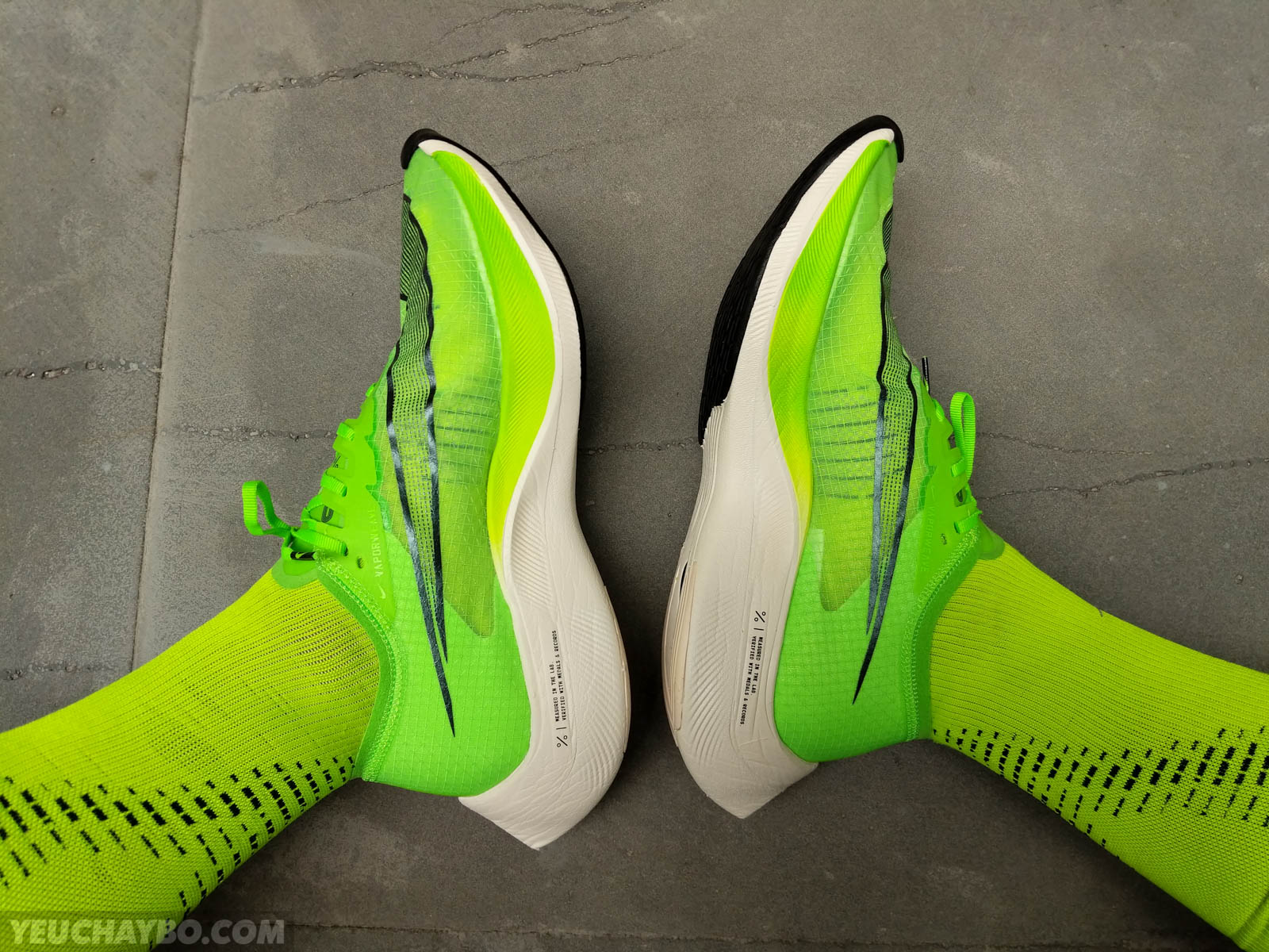 Trên chân Nike Vaporfly NEXT% - Êm hơn, nhẹ hơn, thoải mái hơn - tren chan nike zoomx vaporfly next percent 26