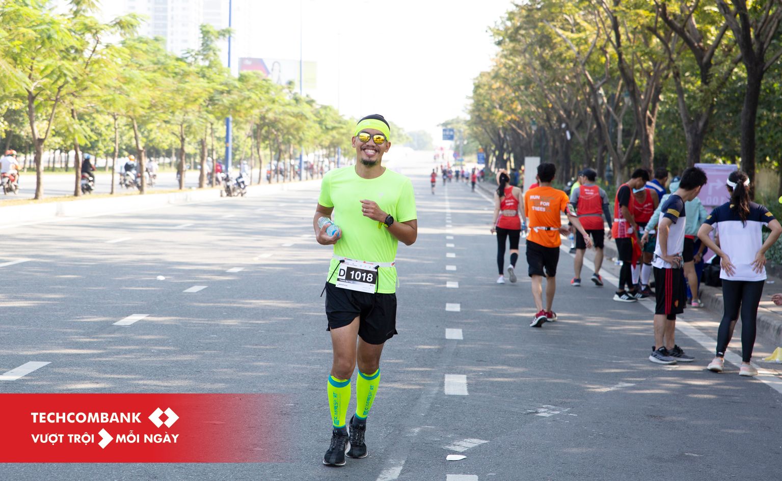 Kinh nghiệm sống sót khi thi đấu dưới thời tiết nắng nóng, oi bức - ki su hcmc marathon 2019 5