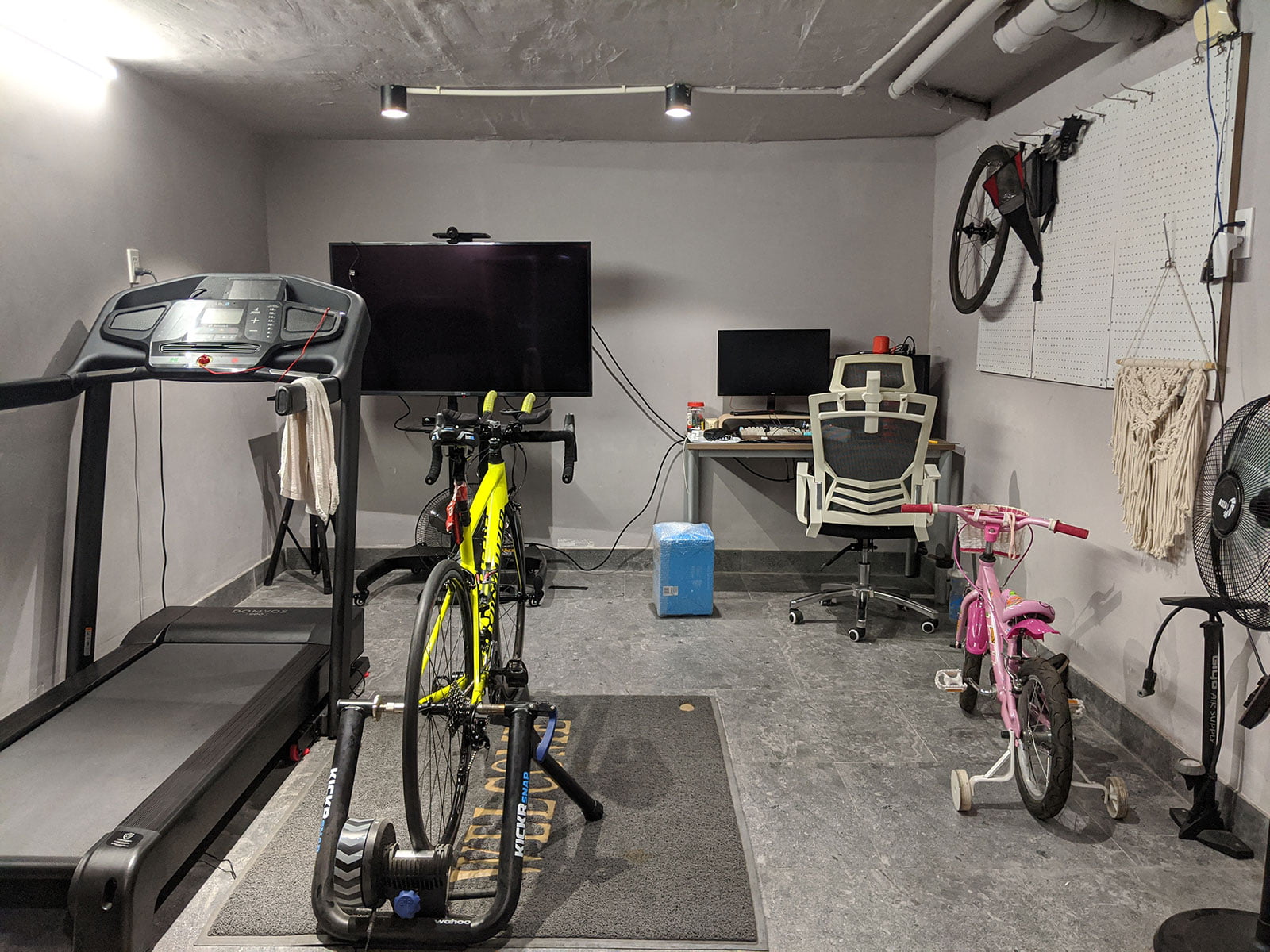 [Zwift Running] Đánh giá NPE Runn... Smart Treadmill Sensor - Giải pháp hoàn hảo cho chạy bộ trên Zwift - pain cave 2020 after