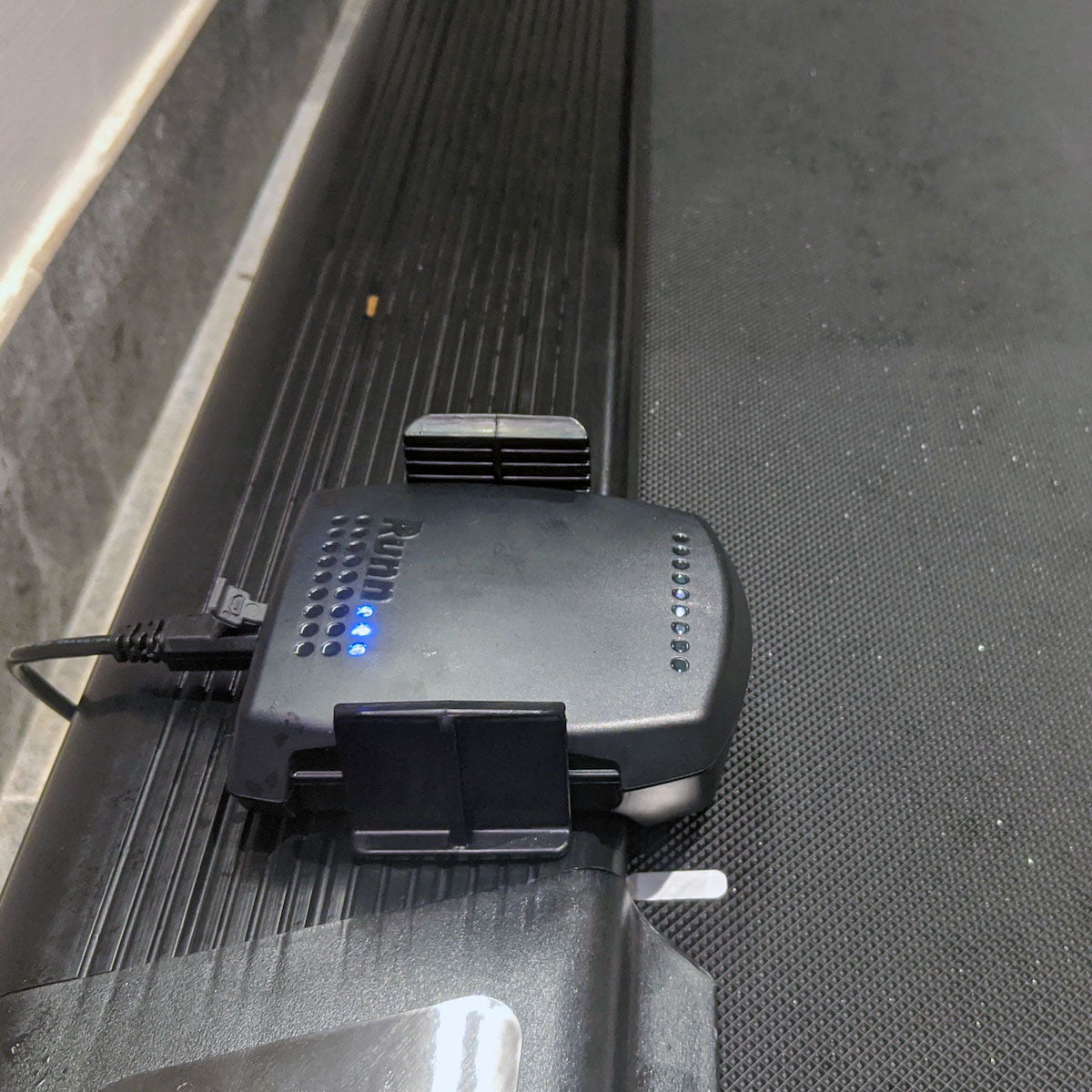 [Zwift Running] Đánh giá NPE Runn... Smart Treadmill Sensor - Giải pháp hoàn hảo cho chạy bộ trên Zwift - cam bien runn smart treadmill sensor