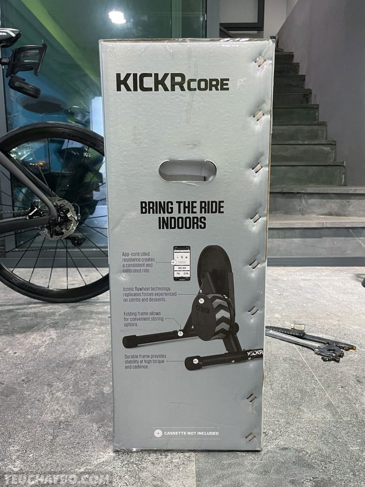 Đánh giá trainer đạp xe trong nhà Wahoo KICKR Core - Êm ái, chắn chắn, mượt mà - wahoo kickr core yeuchaybo 5
