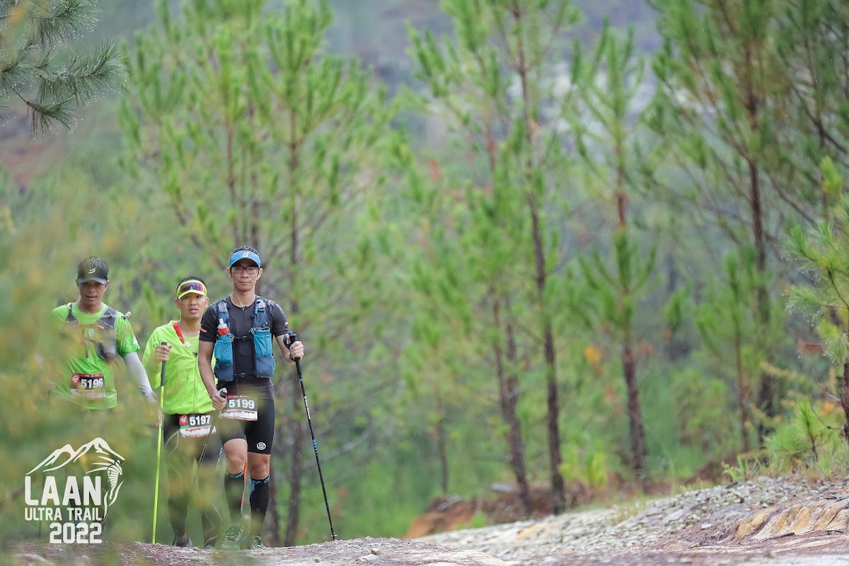 Kí sự Laan Ultra Trail 2022 - Chồng dạo chơi, vợ đua podium - laan ultra trail 2022 2